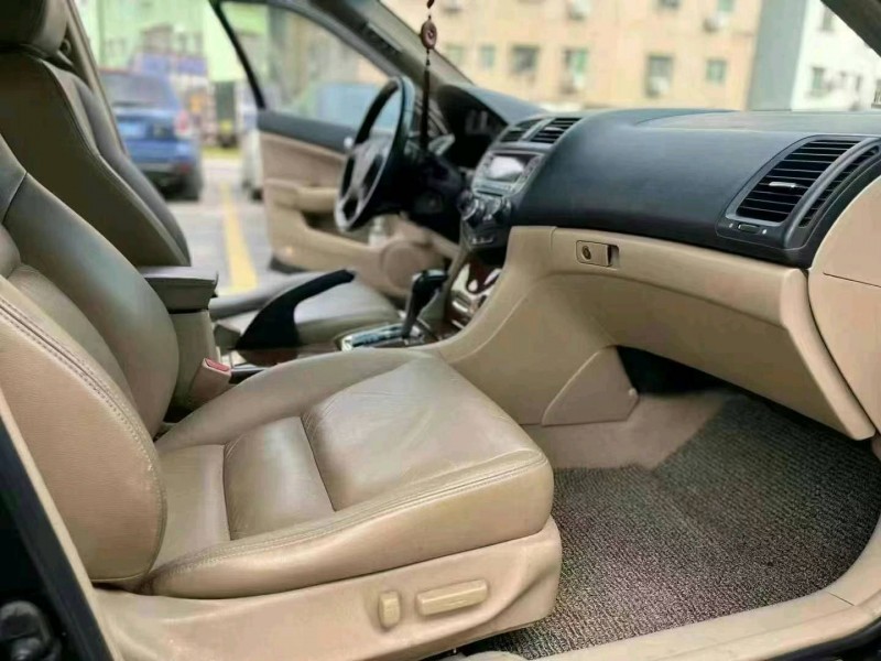 广州07年本田雅阁9