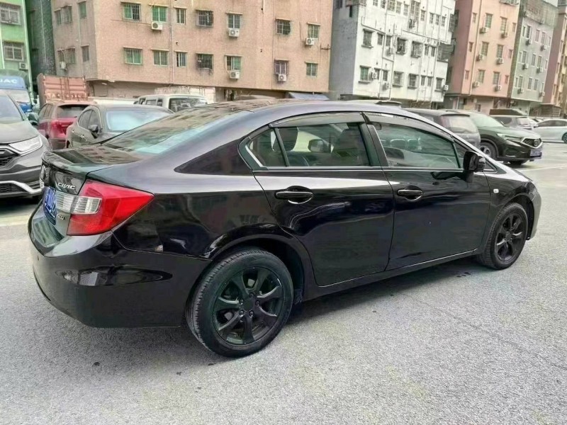 广州12年本田思域4