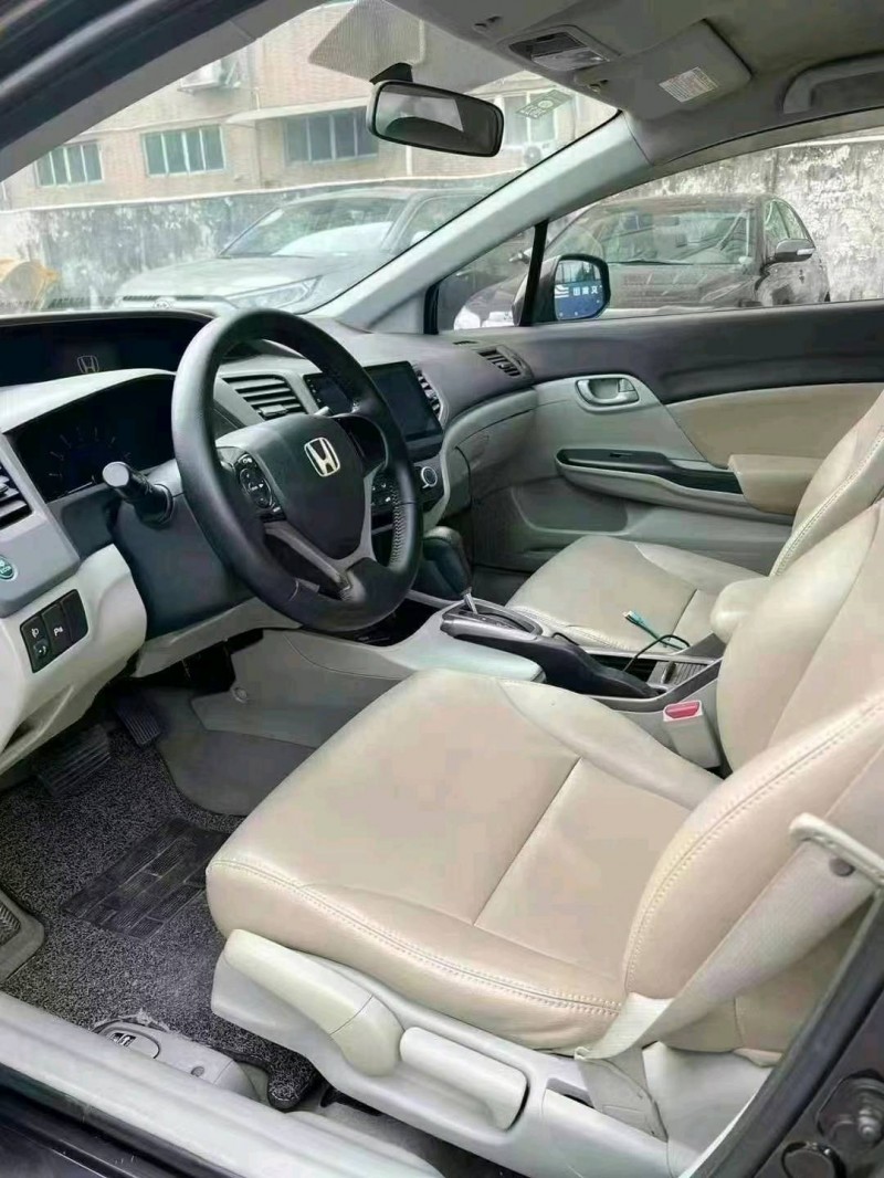 广州12年本田思域5