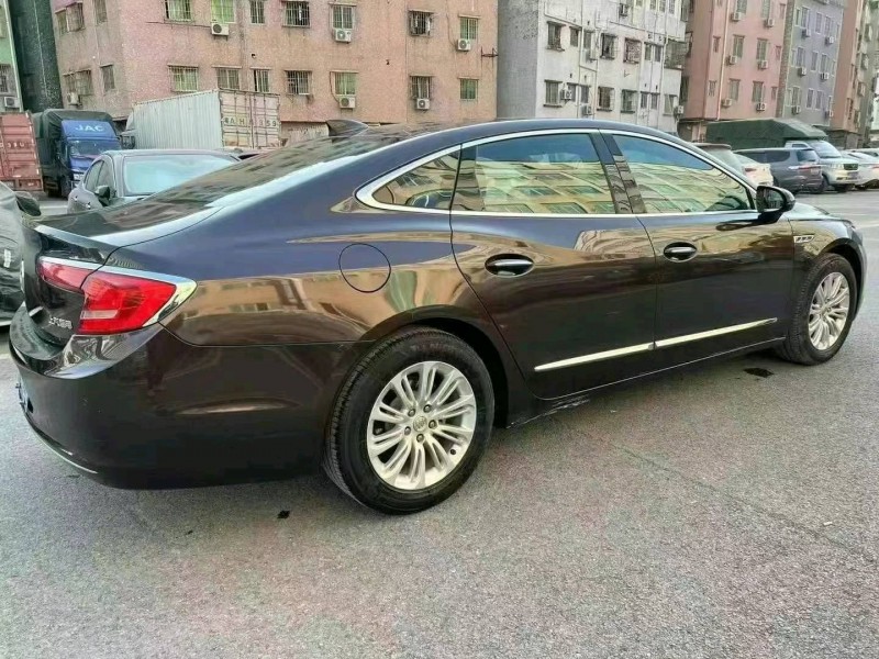 东莞17年别克君越6