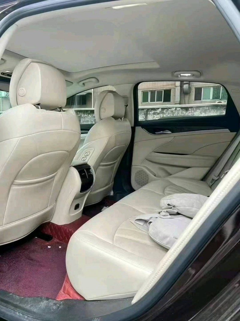 广州22年别克君越7