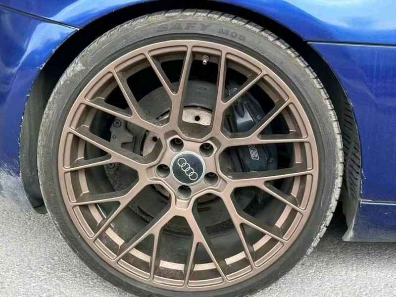 广州13年奥迪R85