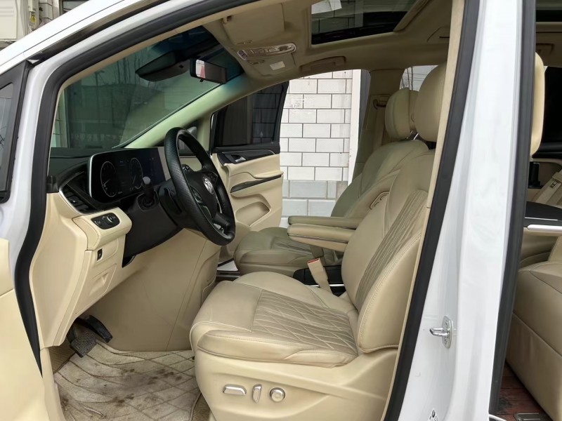 济宁22年别克GL88