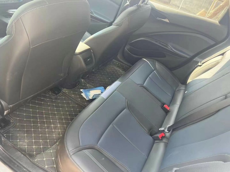 青岛24年别克微蓝5