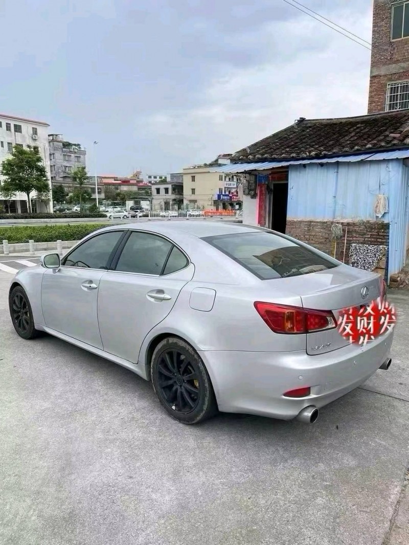 广州09年雷克萨斯IS6