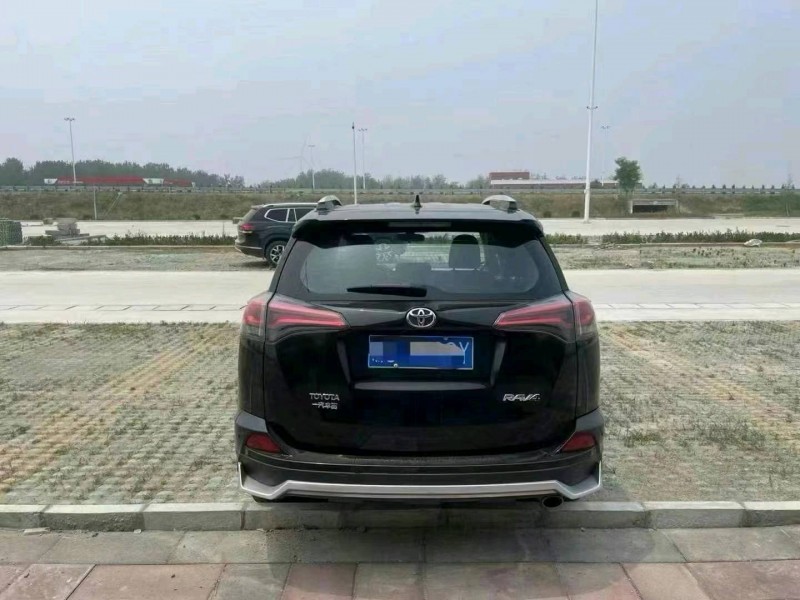 枣庄19年丰田RAV4荣放5