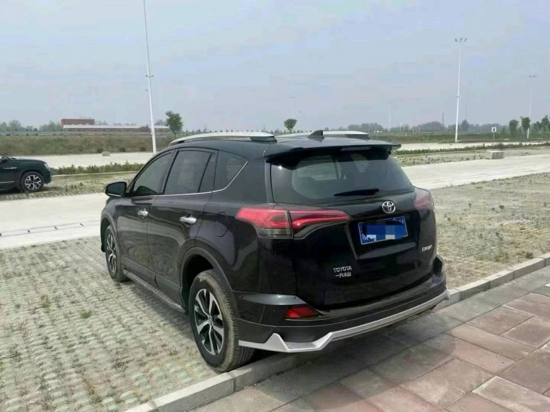 枣庄19年丰田RAV4荣放7
