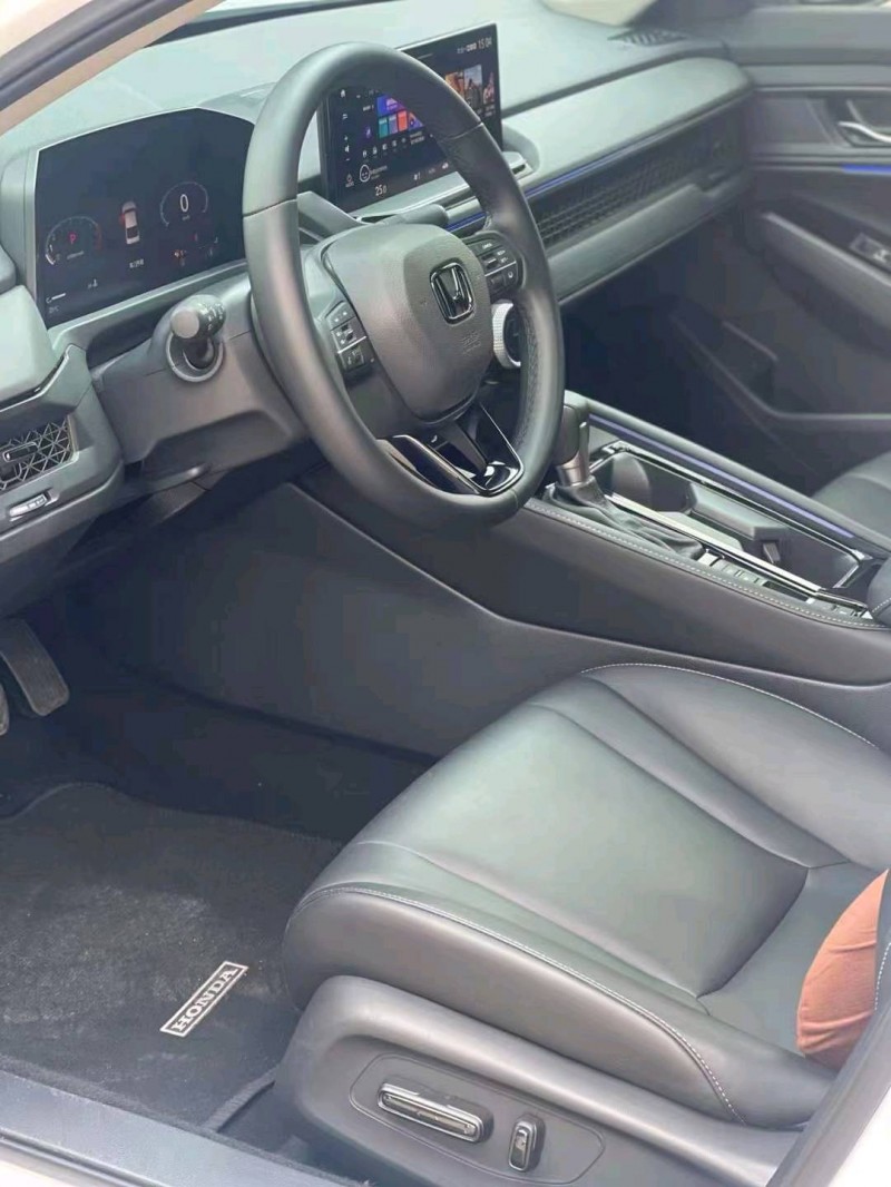 广州23年本田雅阁8