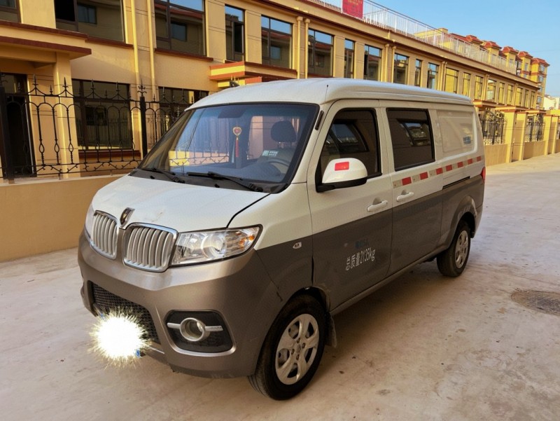 潍坊22年华晨海狮3