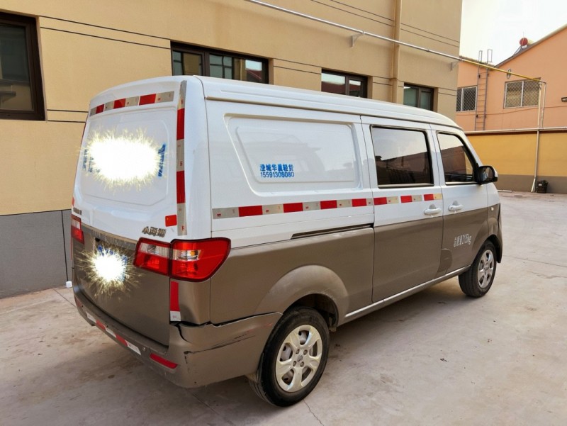 潍坊22年华晨海狮4