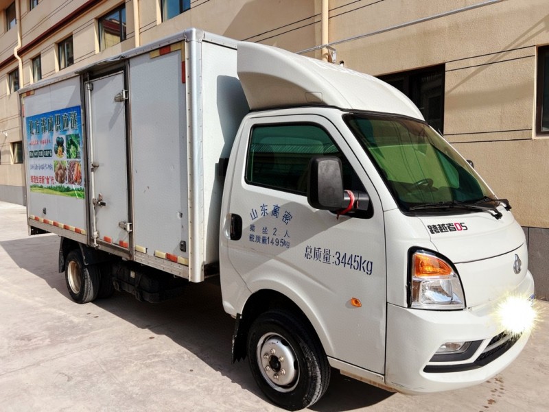 潍坊21年长安汽车跨越3