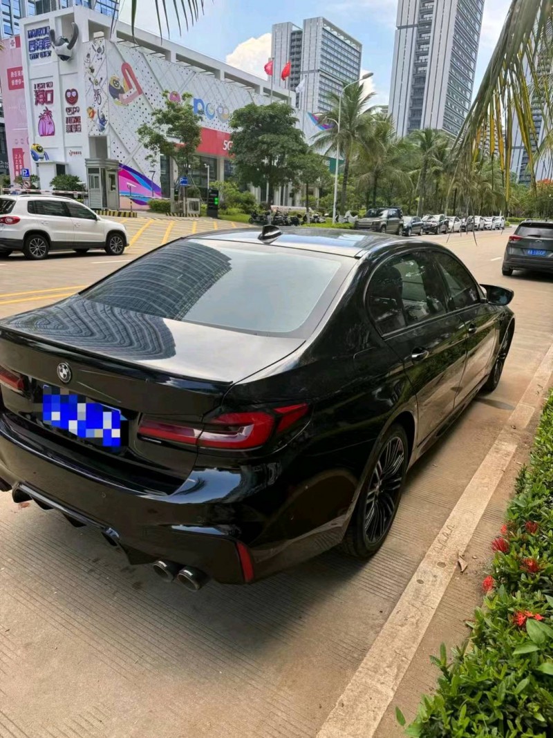广州19年宝马5系3