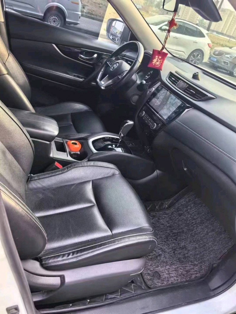 北京19年日产奇骏7