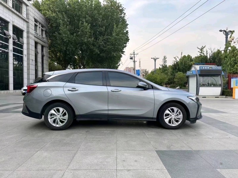 枣庄23年别克微蓝7