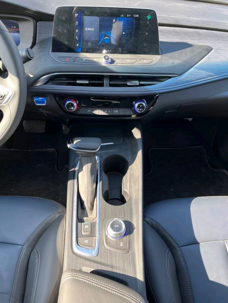 青岛23年别克微蓝4