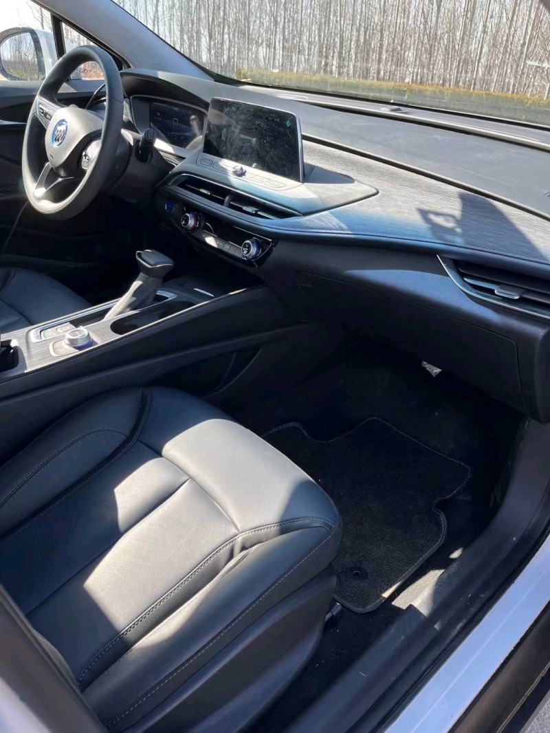 青岛23年别克微蓝5