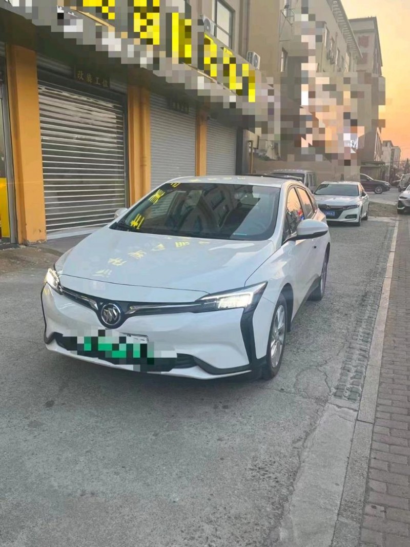 青岛23年别克微蓝1