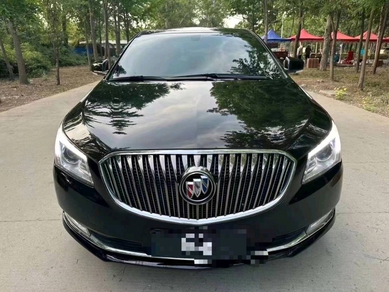 济宁15年别克君越1