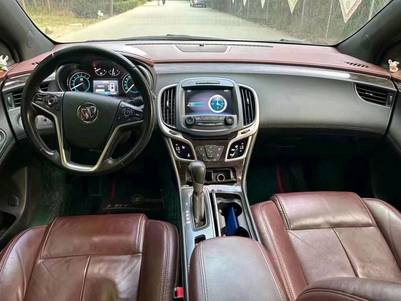 济宁15年别克君越4