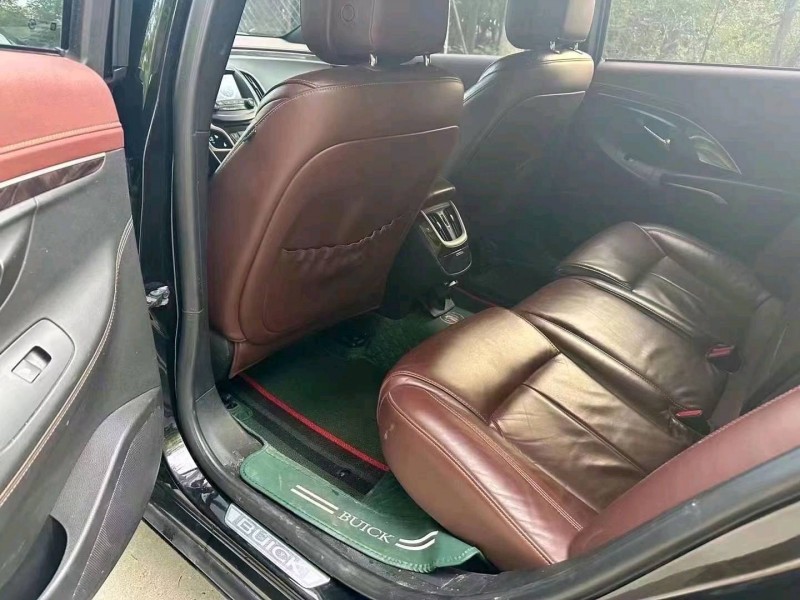 济宁15年别克君越6