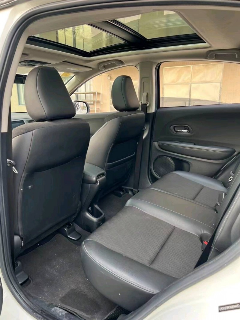 江门21年本田缤智5