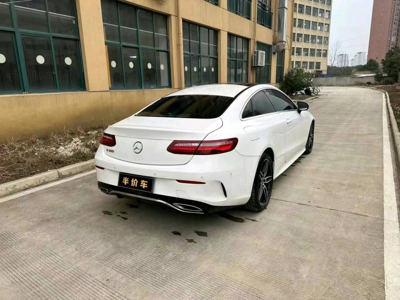 宜昌19年奔馳E8