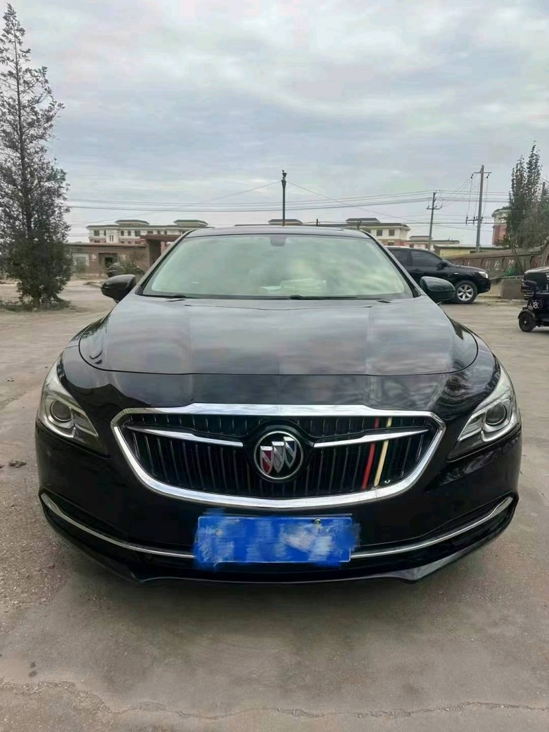 邢台17年别克君越1