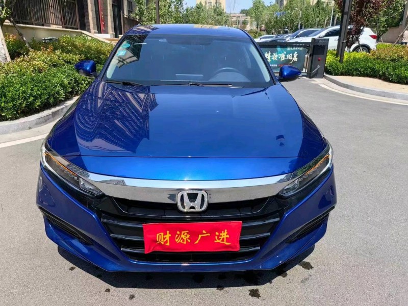 青岛20年本田雅阁1