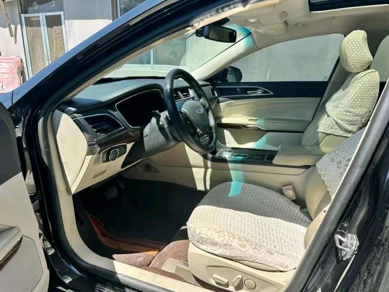 东营17年福特金牛座8