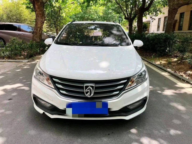 威海18年寶駿3101