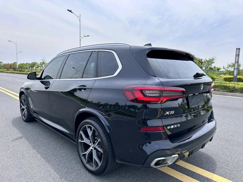 盐城22年宝马X59