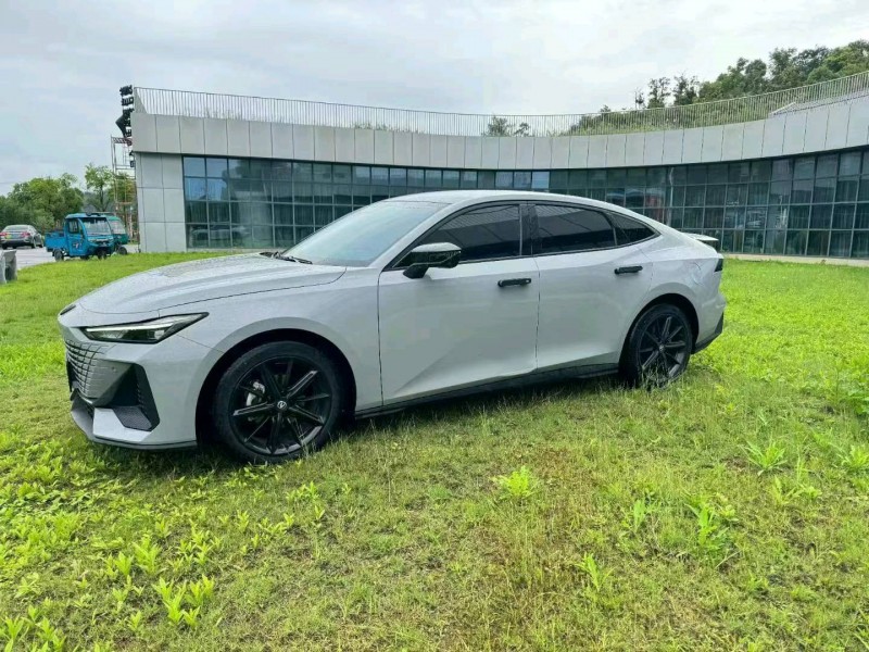 淮南22年長安汽車UNI-V2