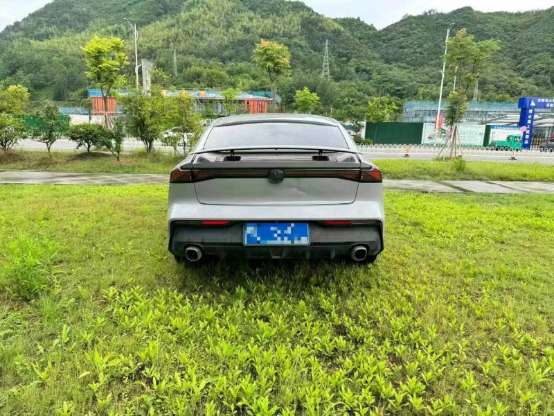 淮南22年長安汽車UNI-V5