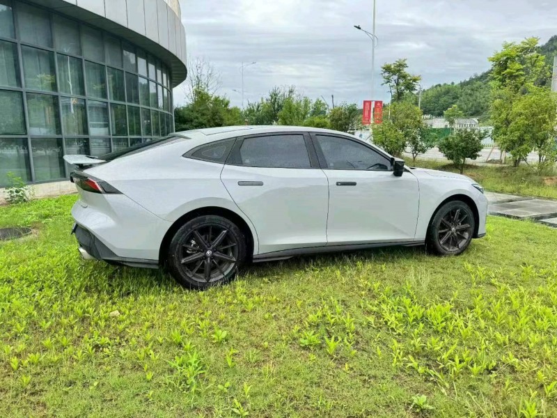 淮南22年長安汽車UNI-V7
