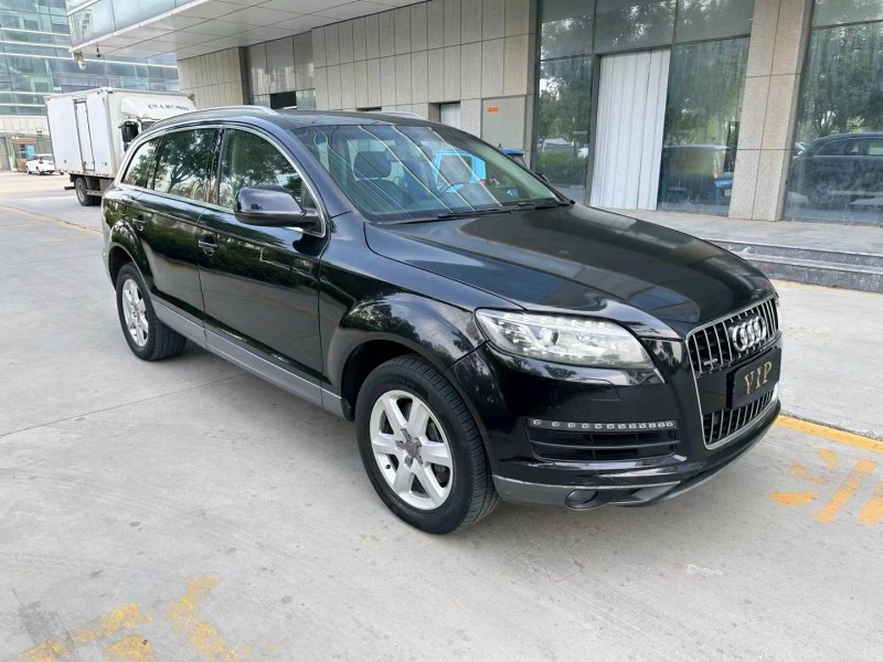 济宁11年奥迪Q73