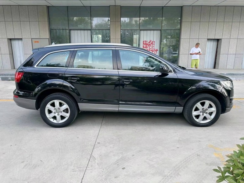 济宁11年奥迪Q74