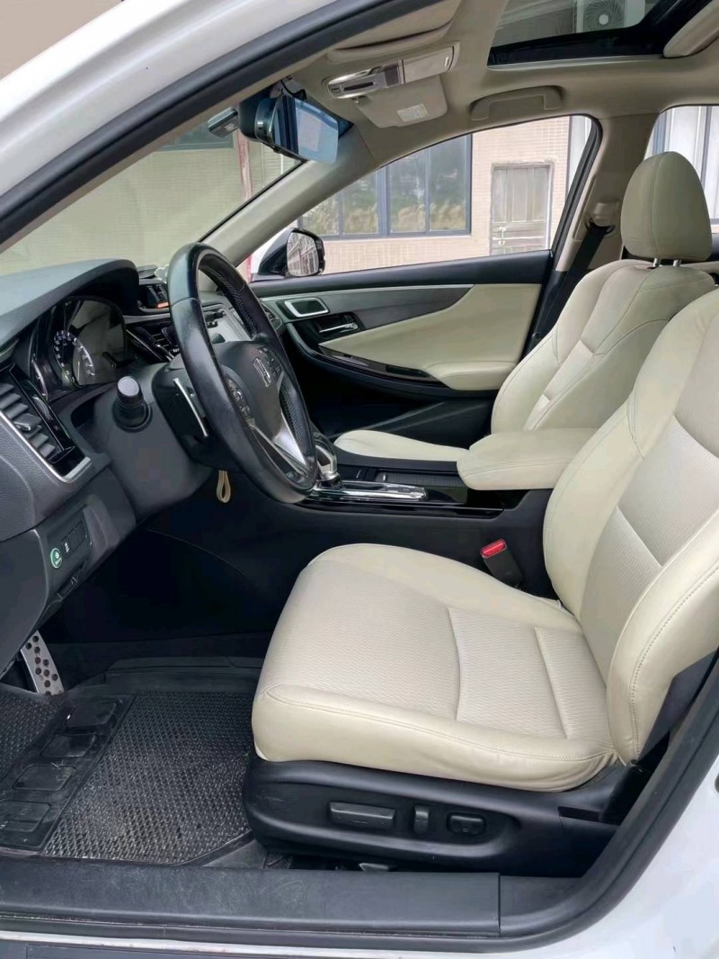 江门14年本田思铂睿4