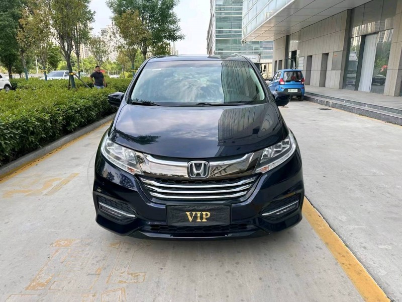 济宁18年本田奥德赛1