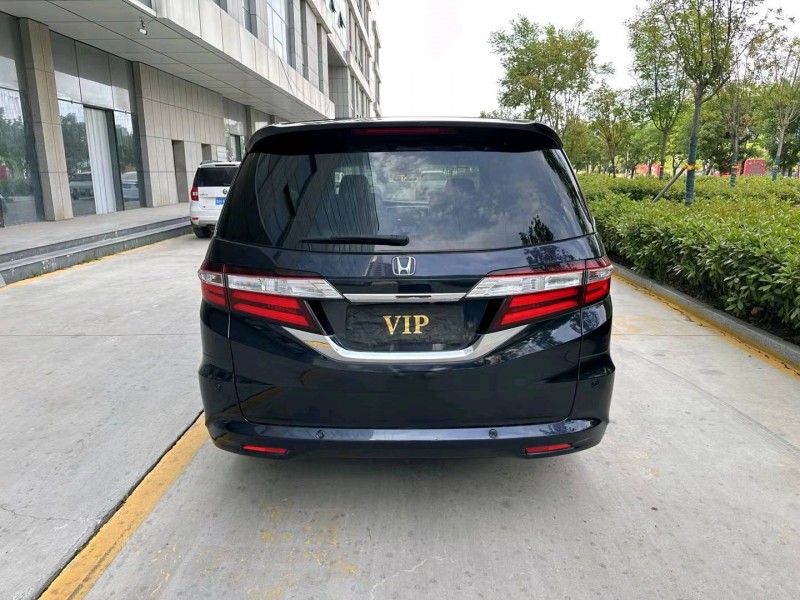 济宁18年本田奥德赛7