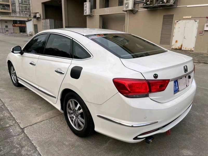 江门18年本田思铂睿7