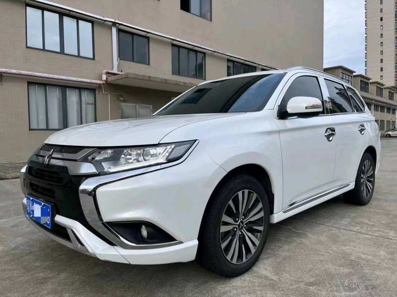 江门21年三菱欧蓝德2