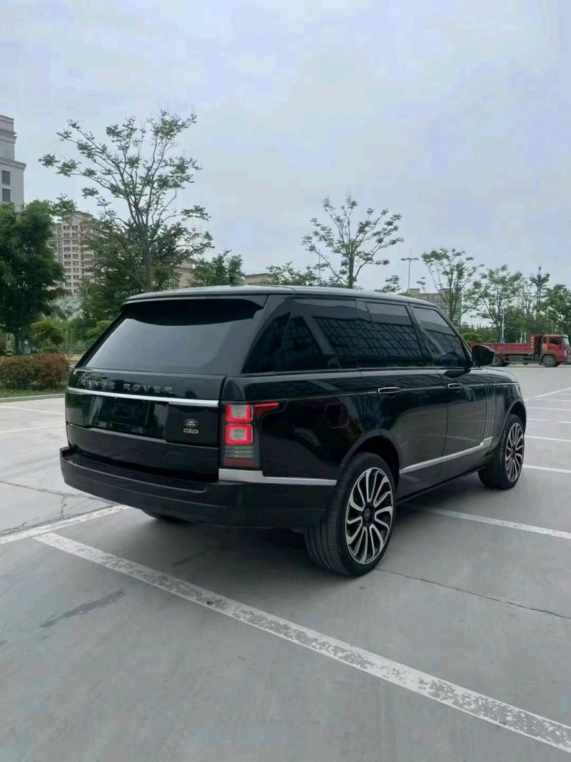 徐州18年路虎揽胜行政4