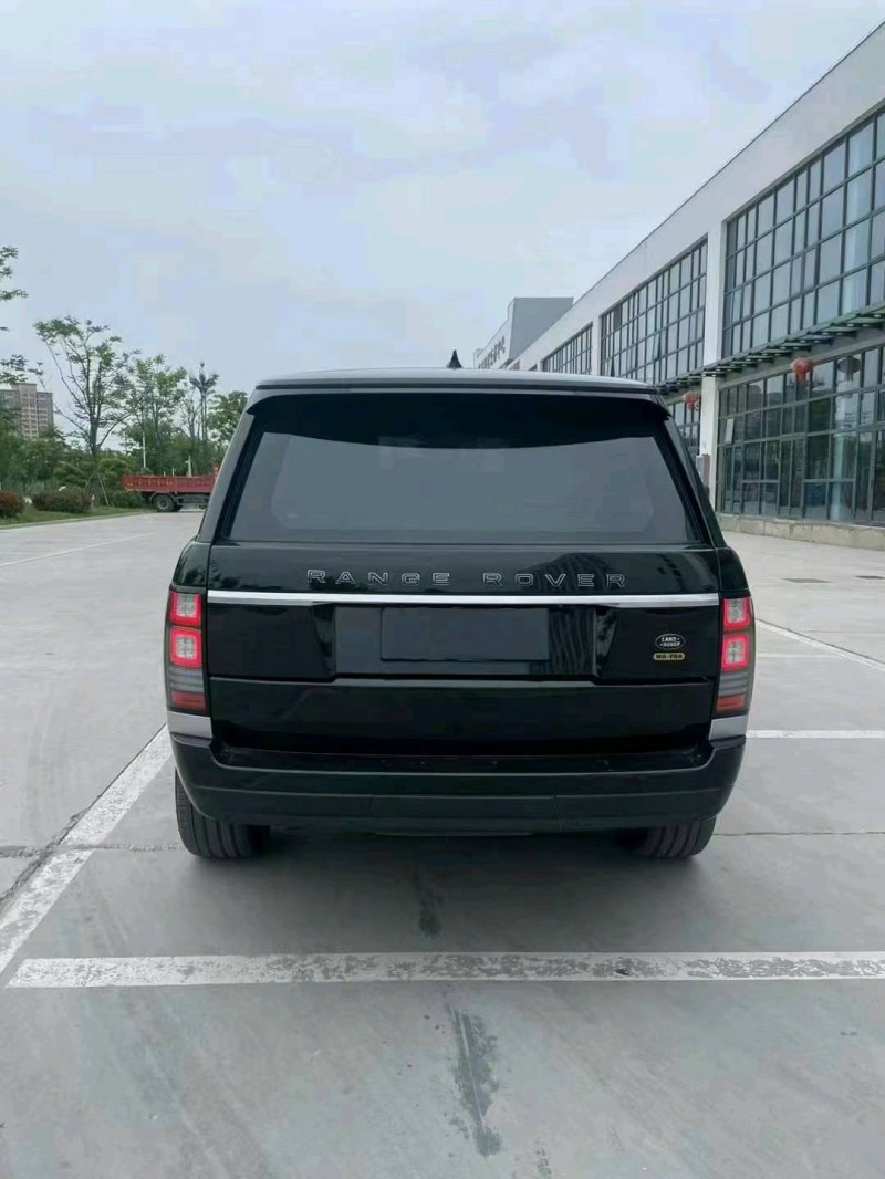 徐州18年路虎揽胜行政9