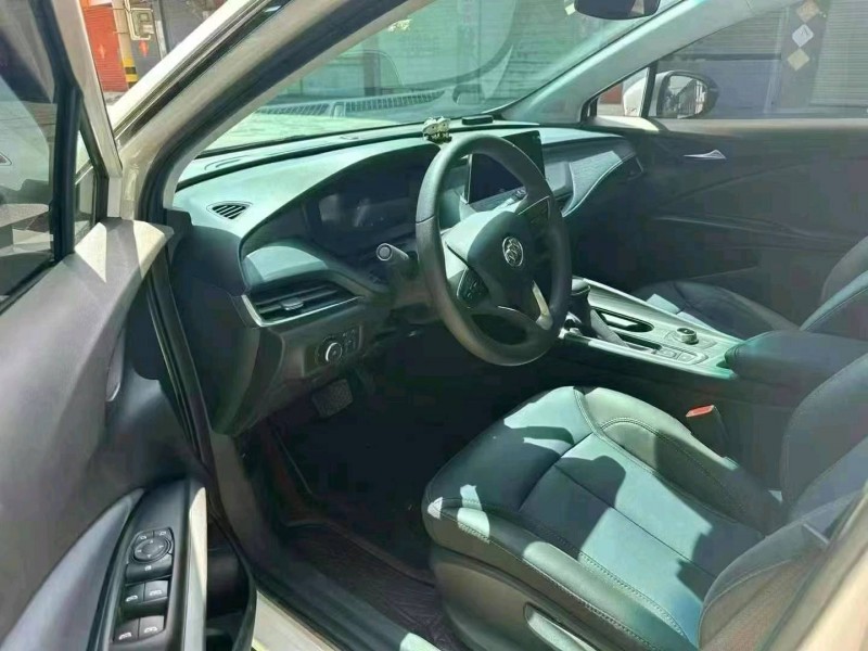 济南23年别克微蓝4