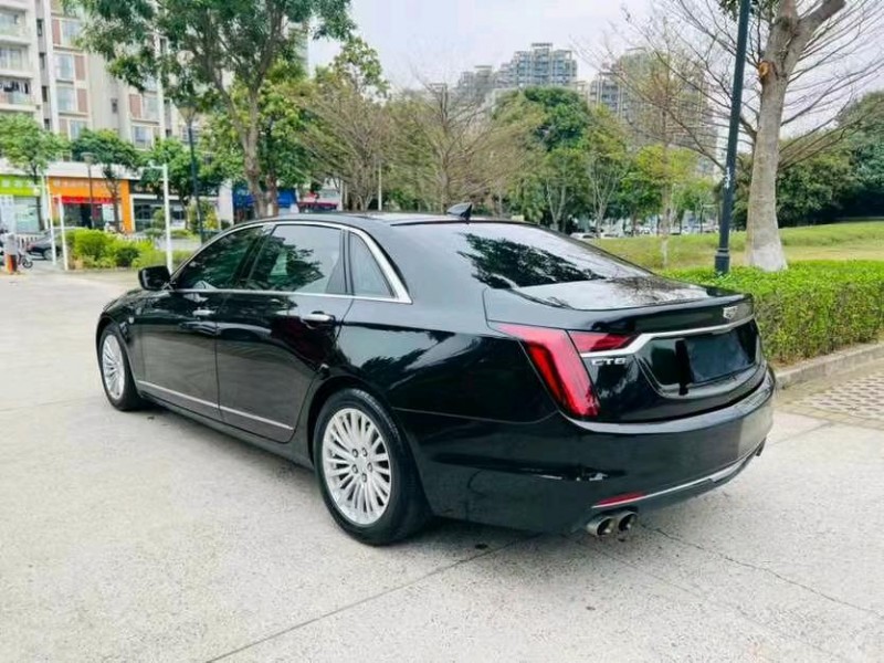 东莞20年凯迪拉克CT66