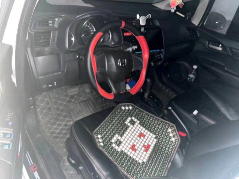 广州17年本田飞度5