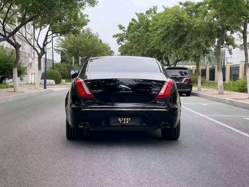 廊坊12年捷豹XJL9
