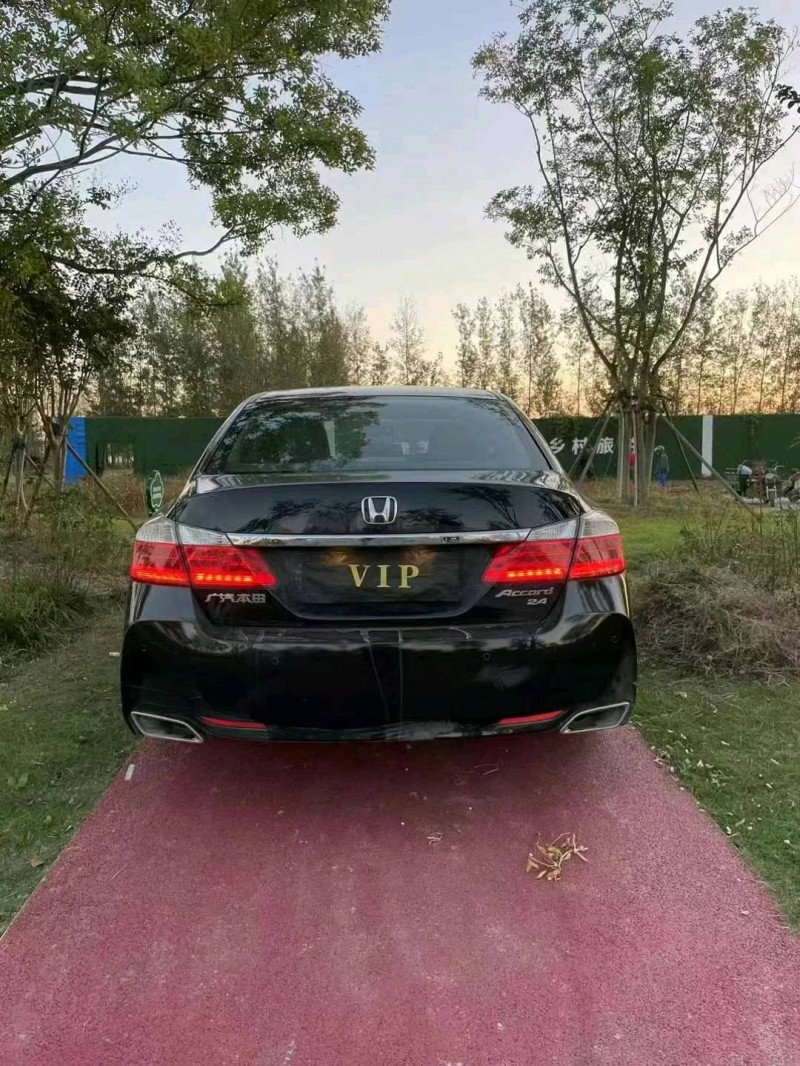 徐州14年本田雅阁9