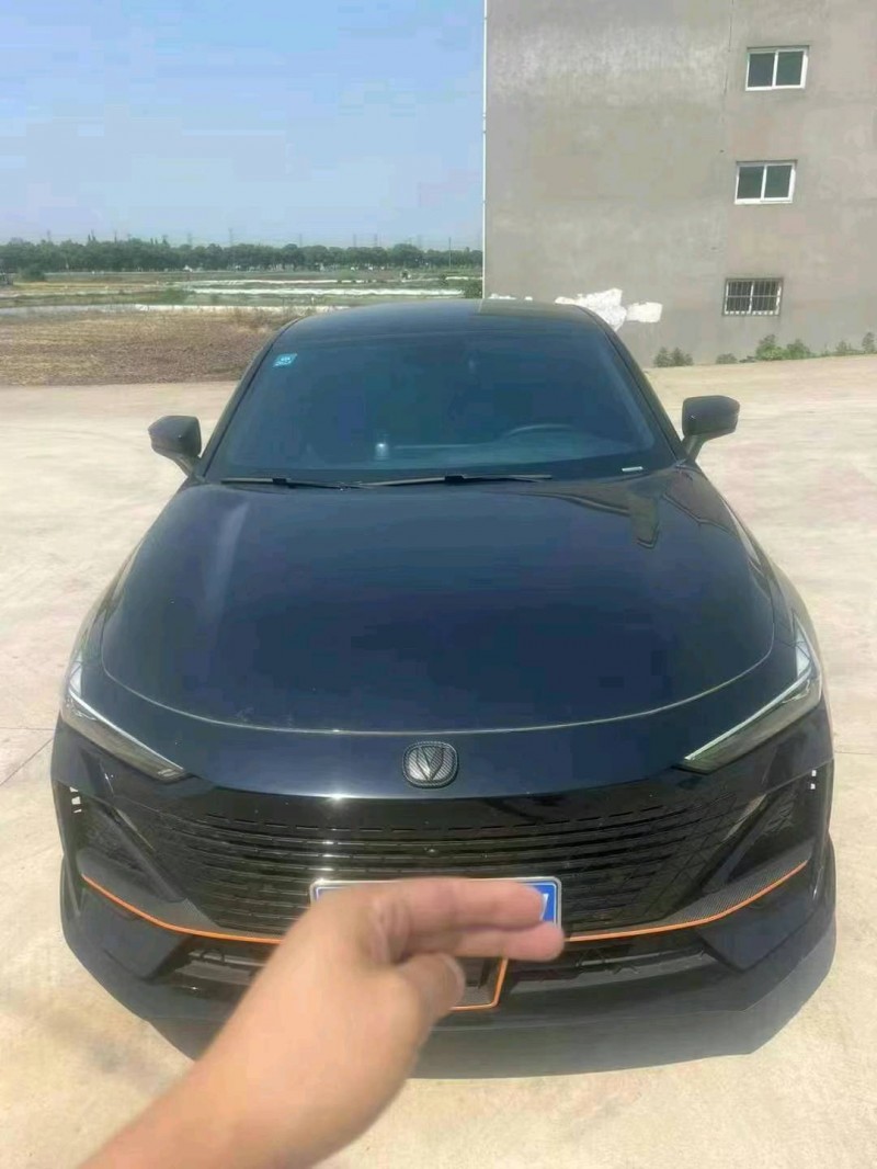 常州23年長安汽車UNI-V1