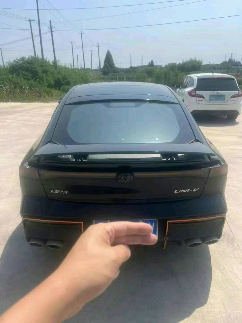 常州23年長安汽車UNI-V5